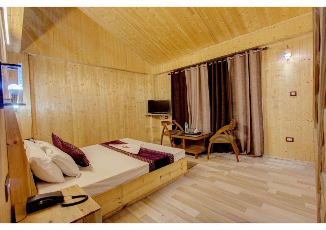 Manali Hotel Buitenkant foto