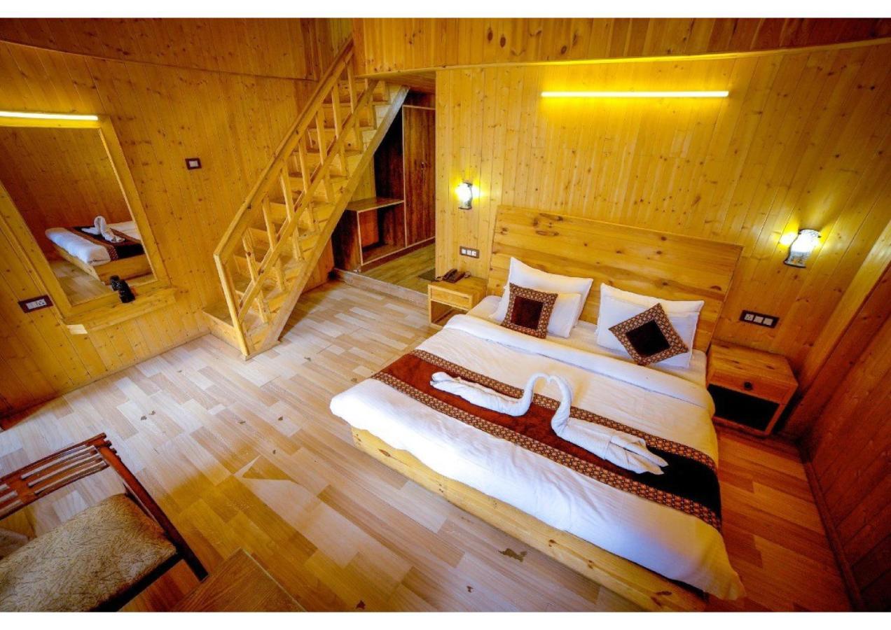Manali Hotel Buitenkant foto
